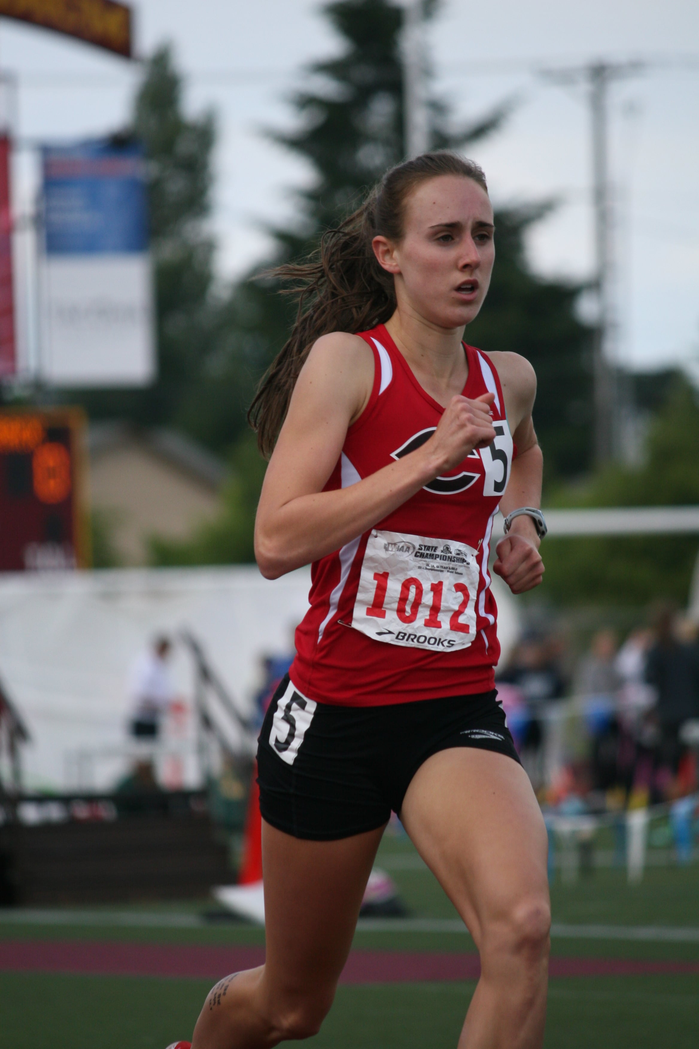 Alexa Efraimson has a commanding lead after the first lap of the state 1,600 race.