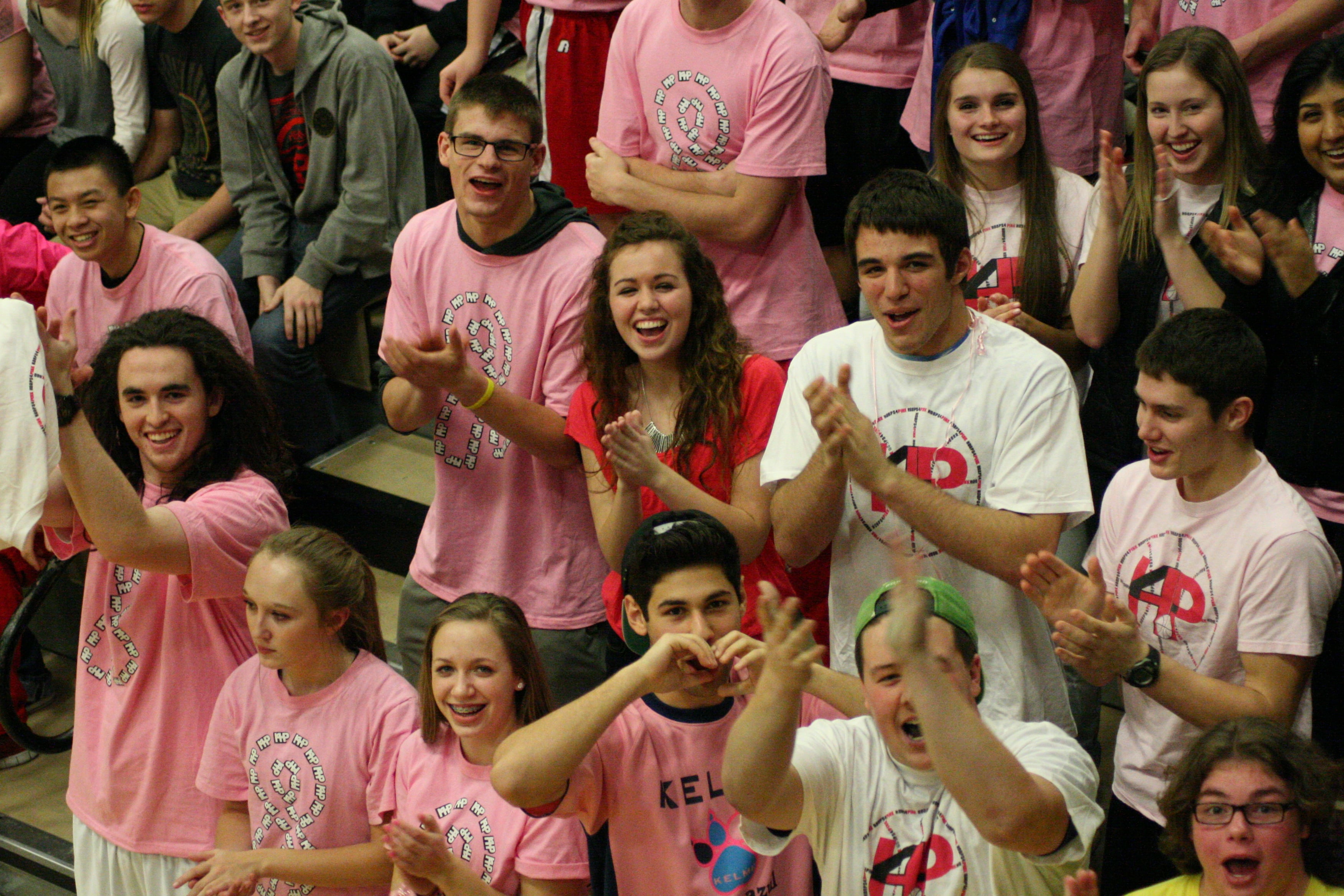 Camas crowd.