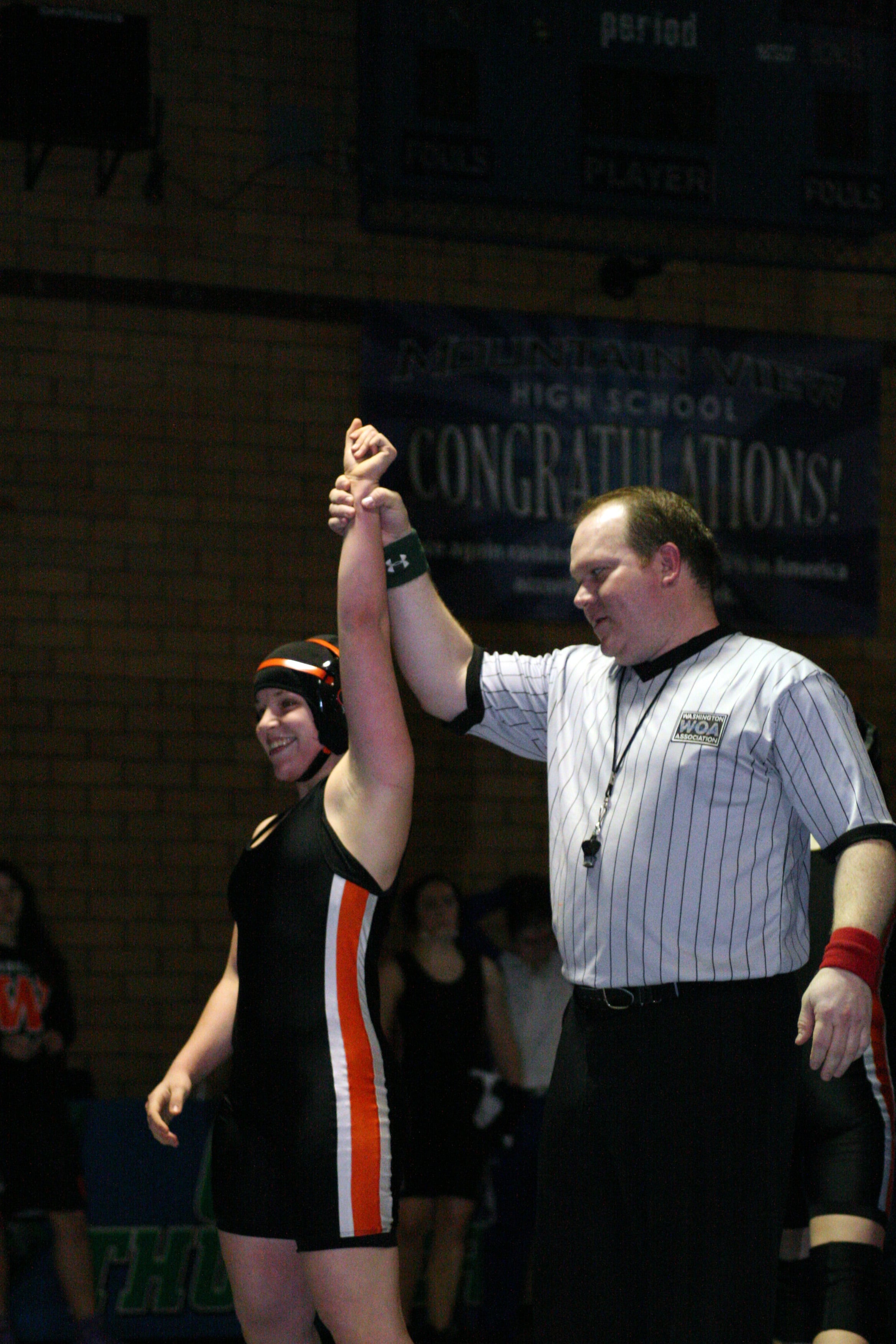 Erin Locke becomes 130-pound champion for Washougal.