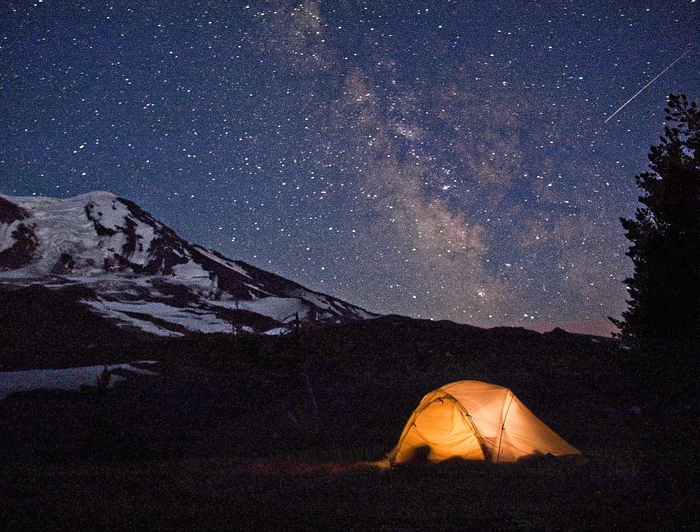 This image shows the night sky over Mount Adams.