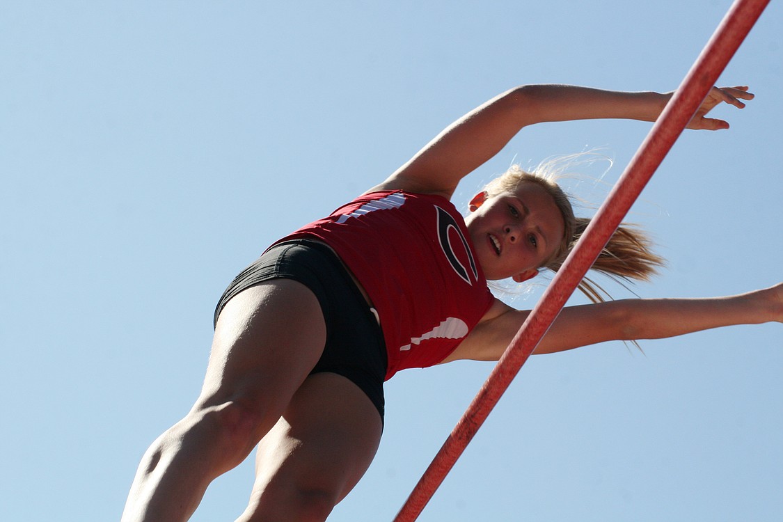Caleigh Lofstead clinched sixth place at state on the pole vault for Camas with a personal best leap of 10 feet, 6 inches.