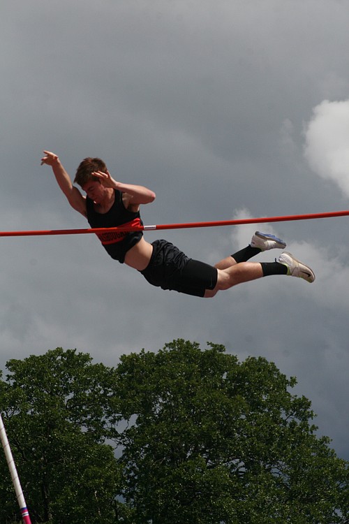 Adam Thomas sets a new pole vault personal record of 13 feet, 3 inches at the state meet for Washougal.