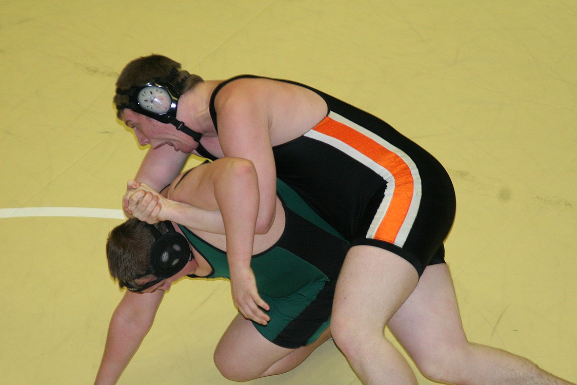 Kyle Eakins earned sixth place for Washougal at 285 pounds.