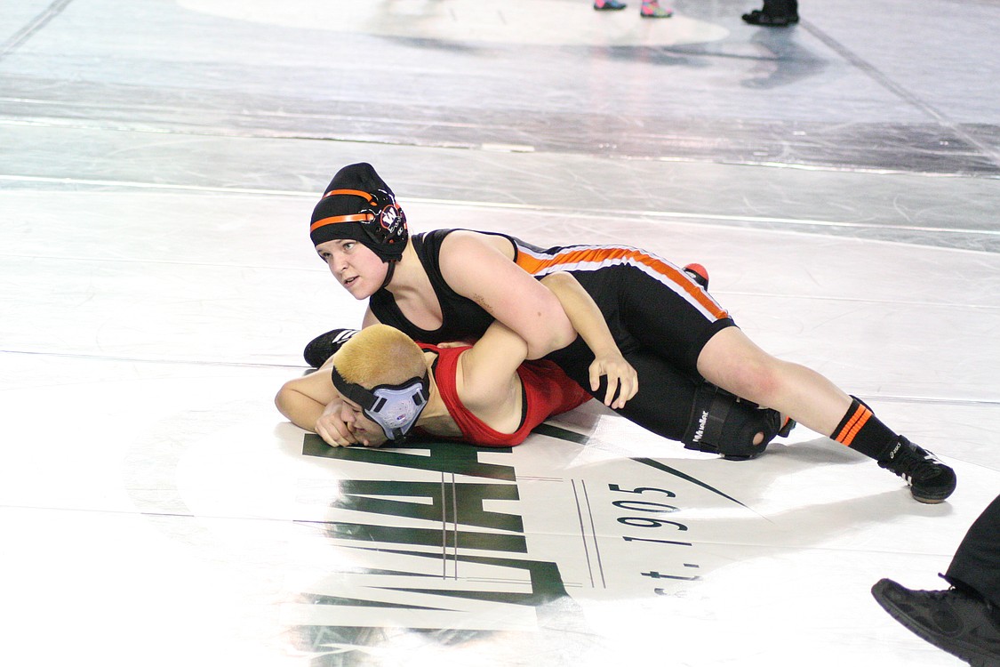 Erin Locke clinched sixth place for Washougal at 130 pounds.
