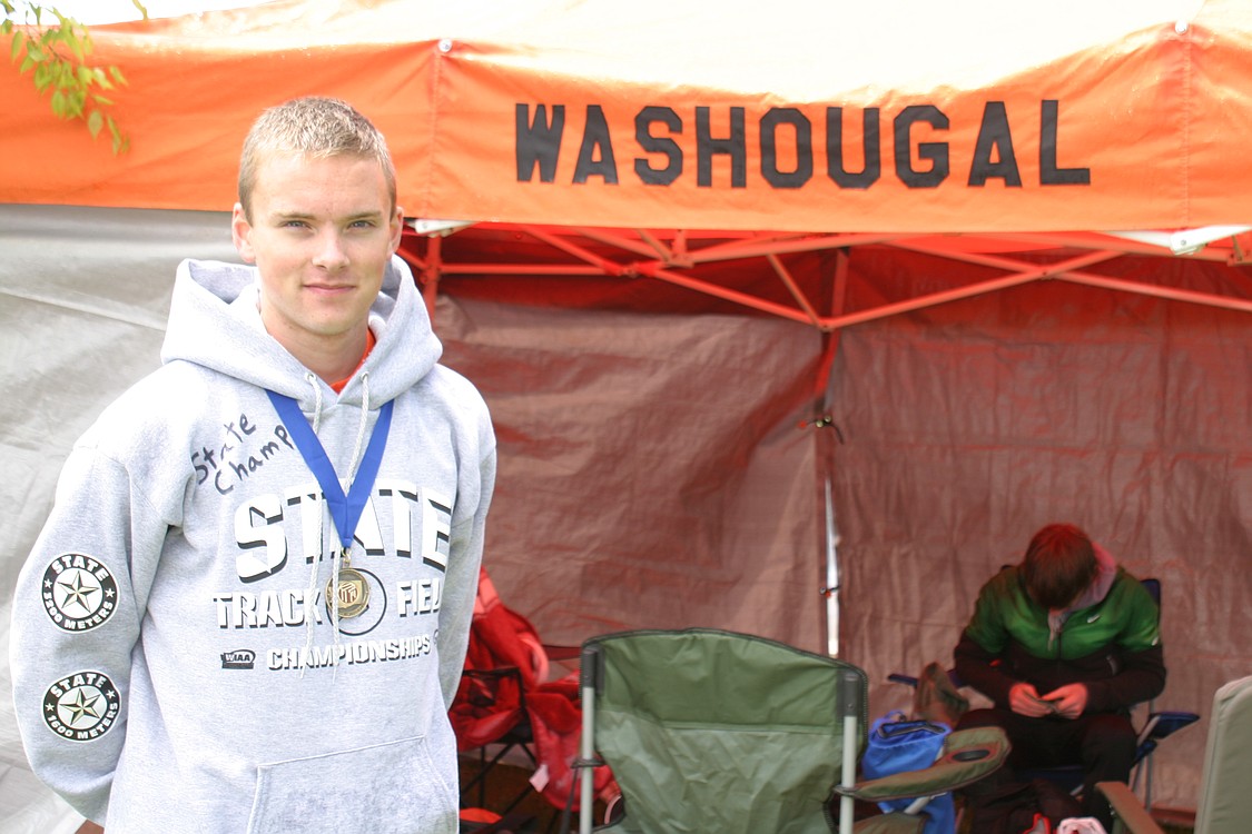 Dylan Croeni captured first at state in the 3,200 and fourth in the 1,600.