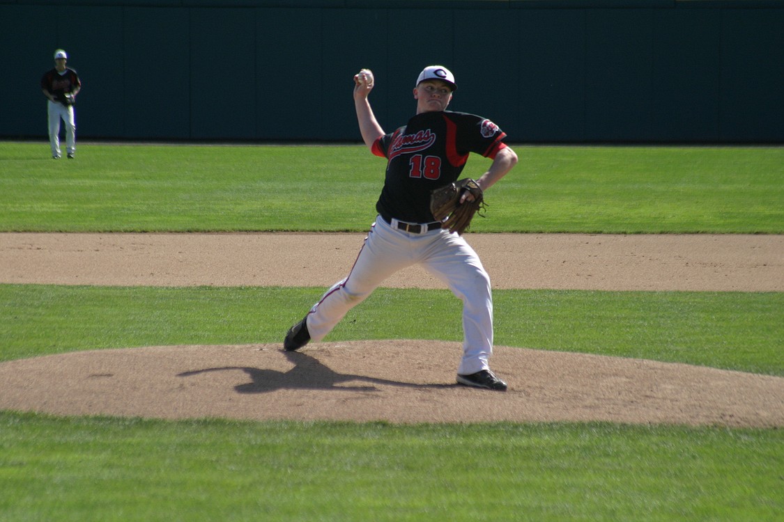Zach Carter started on the mound in the third-place game for the Papermakers.