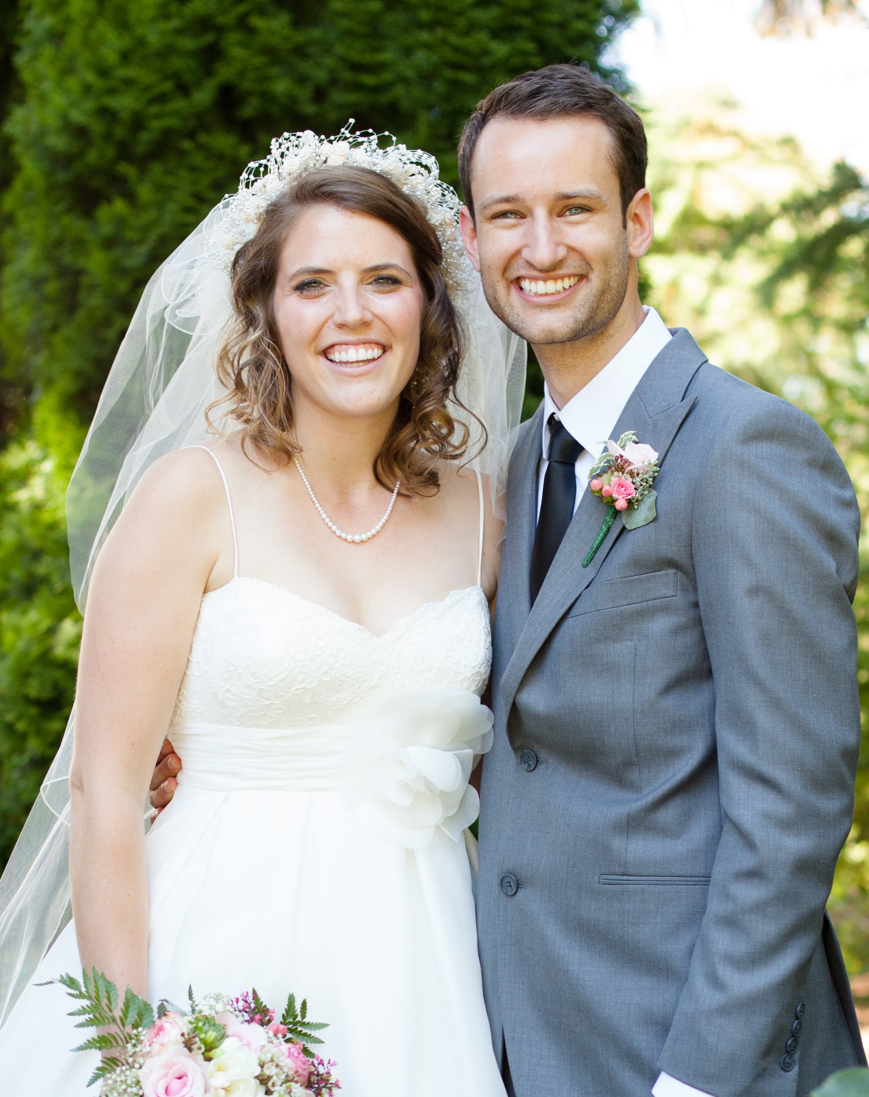 Jessica Lynn Russau, of Damascus, Oregon, and James William Heberling, of Camas, were married July 31, 2015, at Lucy's Garden in Ridgefield. Dr. James Avey officiated.