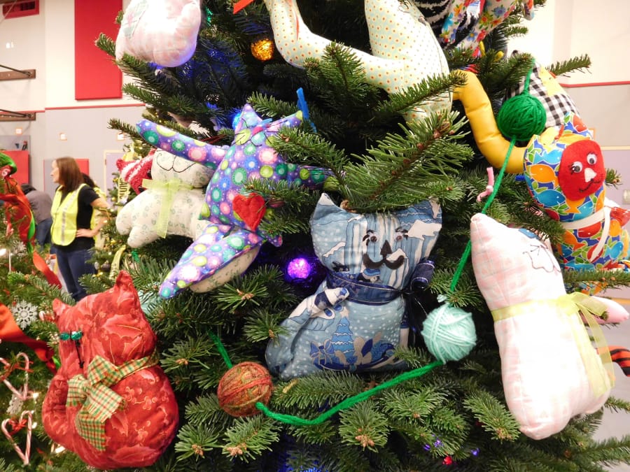 This "creative cat lady," tree included handmade ornaments from quilters all over the United States.