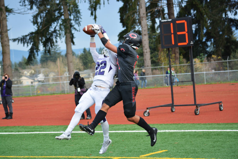 Drake Owen and a Sumner defender jump for the football in the end zone. Neither player could maintain possession.