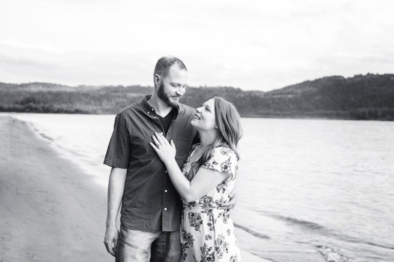 Carlee Sanders of Washougal and Brian Smith of La Habra, California, have announced their engagement.