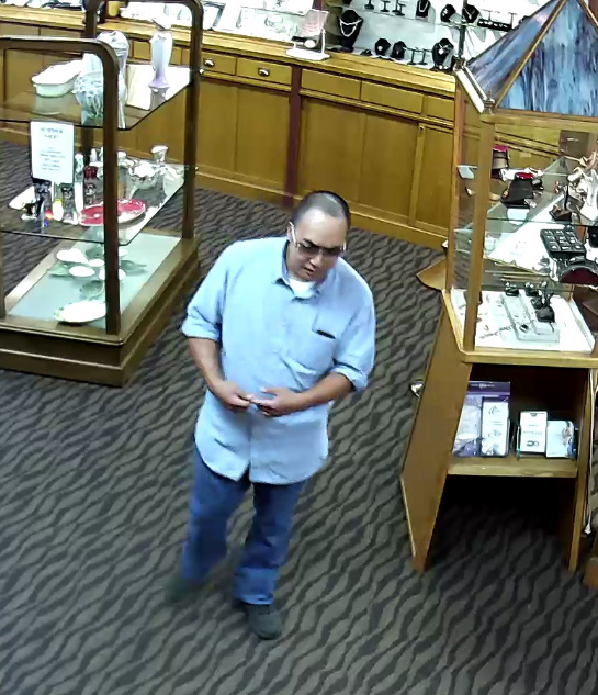 (Contributed photo)
Camas police are hoping to identify this man, who is a suspect in a theft from Runyan’s Jewelers in downtown Camas. Anyone who recognizes him is asked to call the Camas Police Department at 360-834-4151.