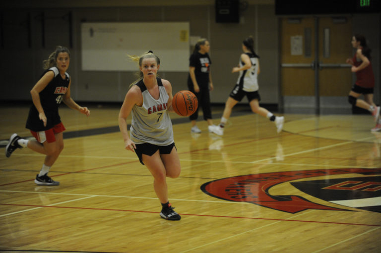 Senior point guard Haley Hanson is back to lead the offense for the final year of her high school career. Hanson has already committed to play for Northwest Nazarene University next season.