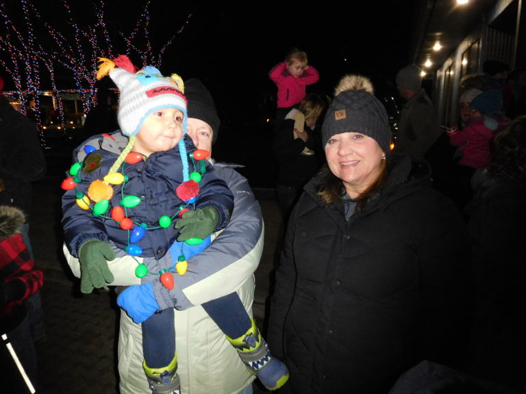 (Dawn Feldhaus/Post-Record) Washougal Christmas parade viewers are in good spirits, despite near freezing temperatures.
