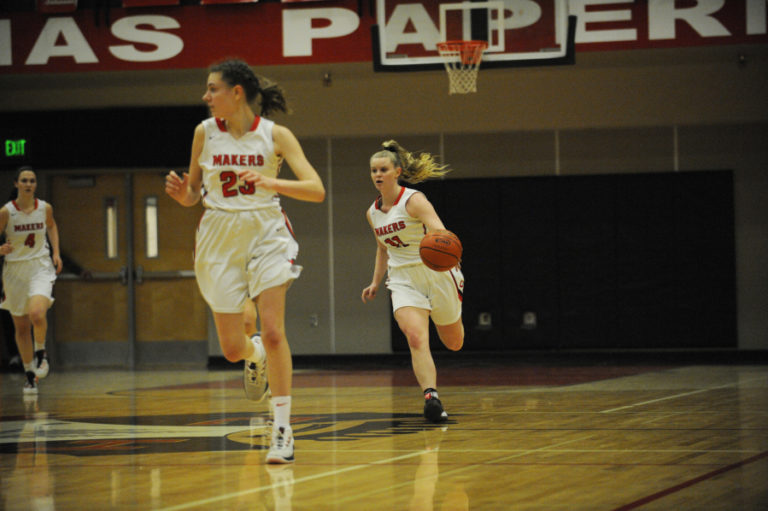 All-league Camas guard Haley Hanson leads the Papermakers&#039; charge against the Battle Ground Tigers on Jan.