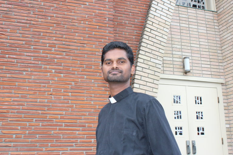 (Photo by Kelly Moyer/Post-Record)
Father Rajasekar Savarimuthu, the new priest at St. Thomas Aquinas Catholic Church in Camas, grew up in India and has spent the past few years ministering in Washington State.
