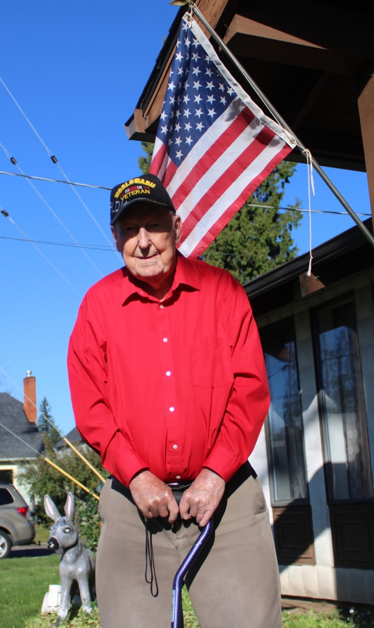 Ken Shold stands outside his Washougal home on Friday, Nov. 1. &quot;I&#039;m absolutely proud of my dad for serving in World War II,&quot; said Gayle Ann Jarvie, Shold&#039;s stepdaughter.