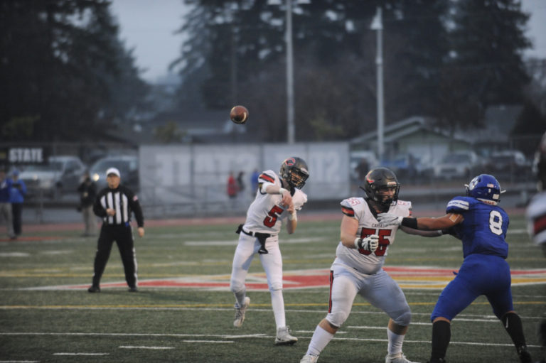 Camas High School quarterback Blake Asciutto throws a pass to Jackson Clemmer during the Papermakers&#039; 35-14 win over Bothell High School on Dec. 7 in Tacoma.